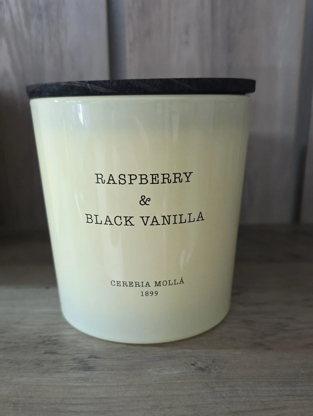 Cereria Molla Raspberry & Black Vanilla Scented 3 Wick Candle - Cream XL